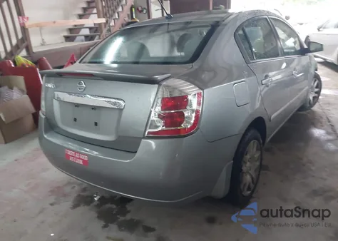 2011 Nissan Sentra 2.0S z USA, uszkodzony, nr VIN 3N1AB6AP2BL611721